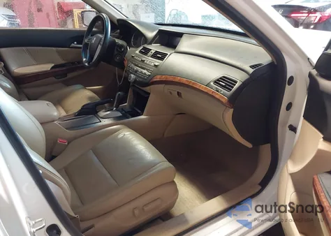 2012 Honda Accord 2.4 Ex-L z USA, uszkodzony, nr VIN 1HGCP2F89CA070548